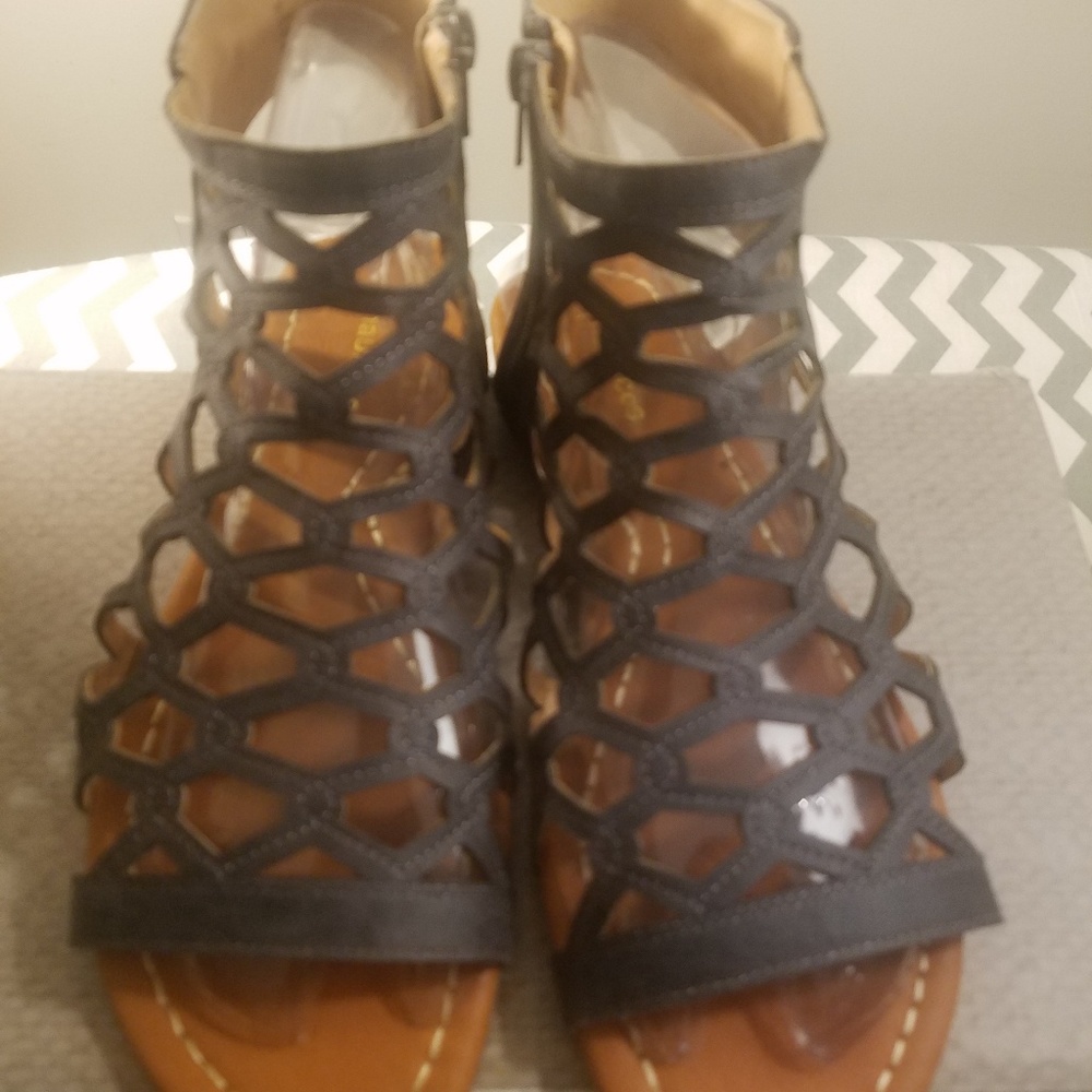 Womens sandals